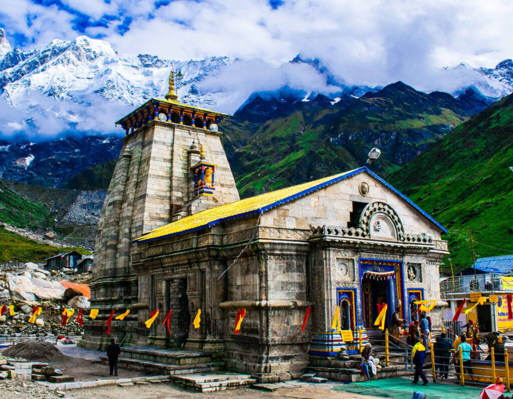 7 Famous Temples to Visit in Uttarakhand